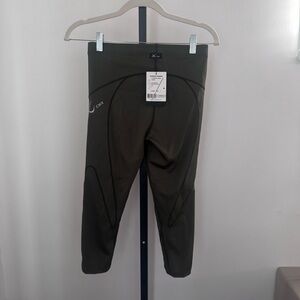 CW-X Women's 3/4 Stabilyx Tights in Forest Night (Olive)